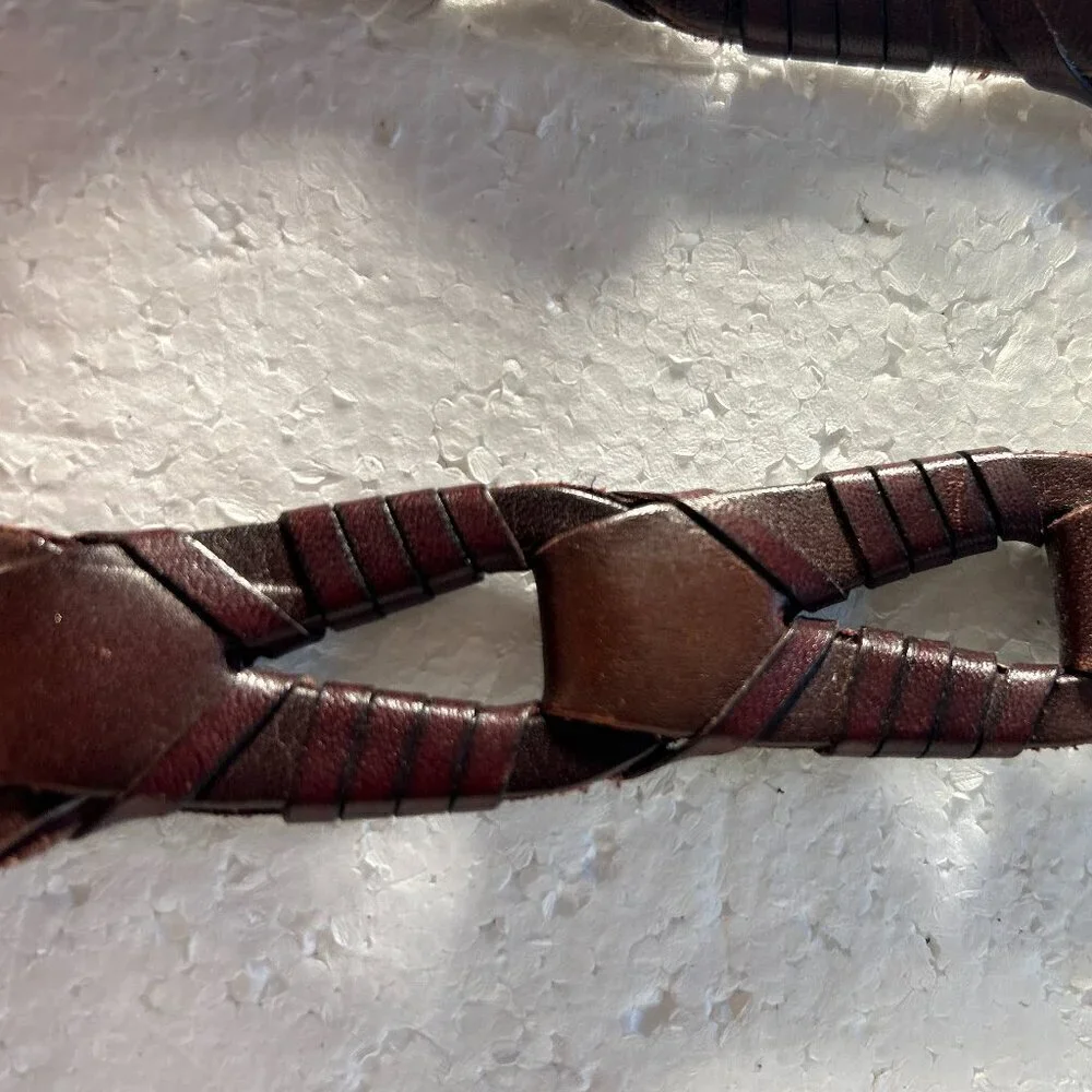 Belt SZ M Dark brown leather unique hand woven open cutwork pattern essential